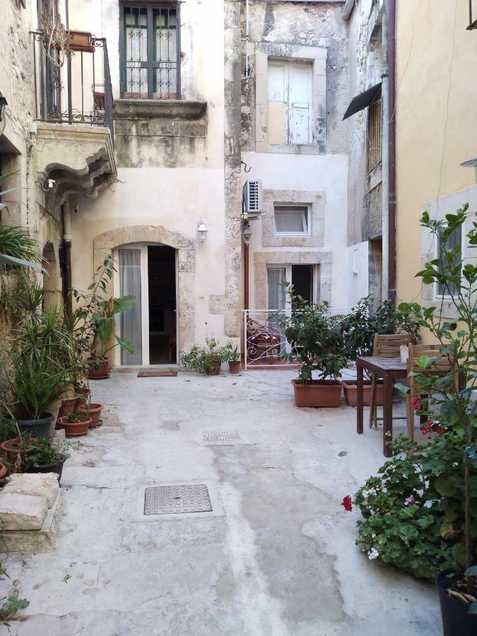 Dream Suite In Ortigia Сиракузы Экстерьер фото